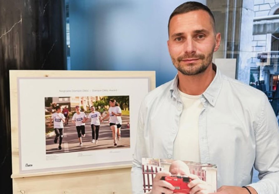 Banjalučkom fotografu uručena Betina nagrada: “Dodatno ohrabenje da nastavim bilježiti ovakve priče”