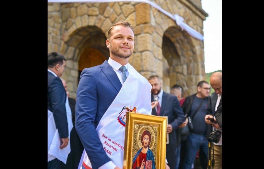 Svetinja Nemanjića ponovo blista: Stanivuković kum obnovljenog manastira kod Tuzle“