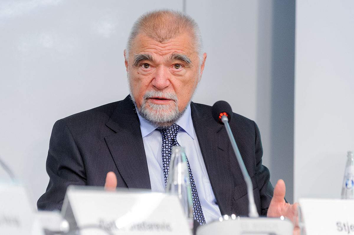 Stjepan Mesić o Jasenovcu: Samo slijepac može negirati genocid nad Srbima