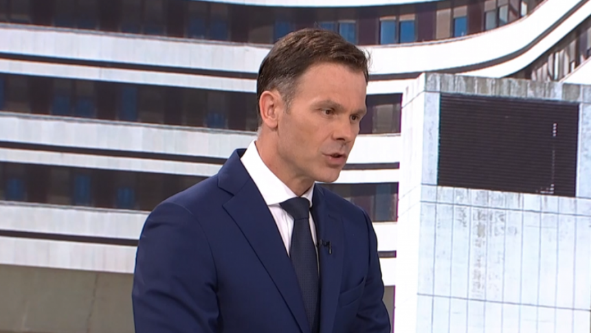 Siniša Mali: Vučić izašao sa VMA, čuo sam se sa njim