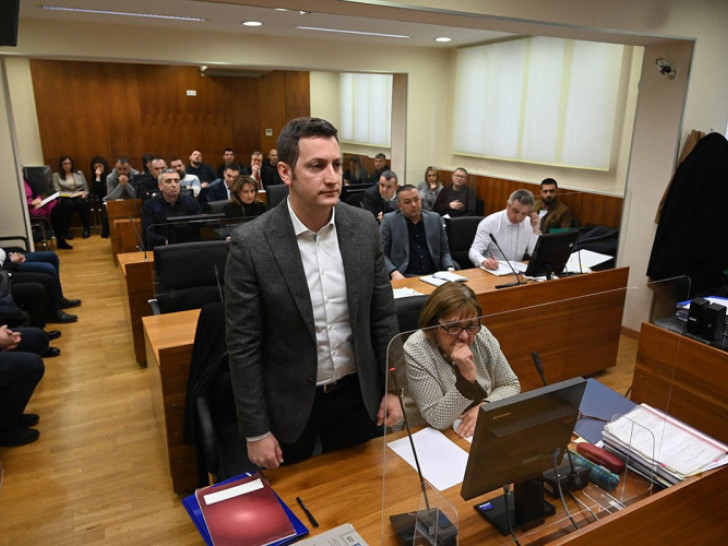 “Jesmo li mi magarci?”: Prepirka na suđenju za “Korona ugovore”