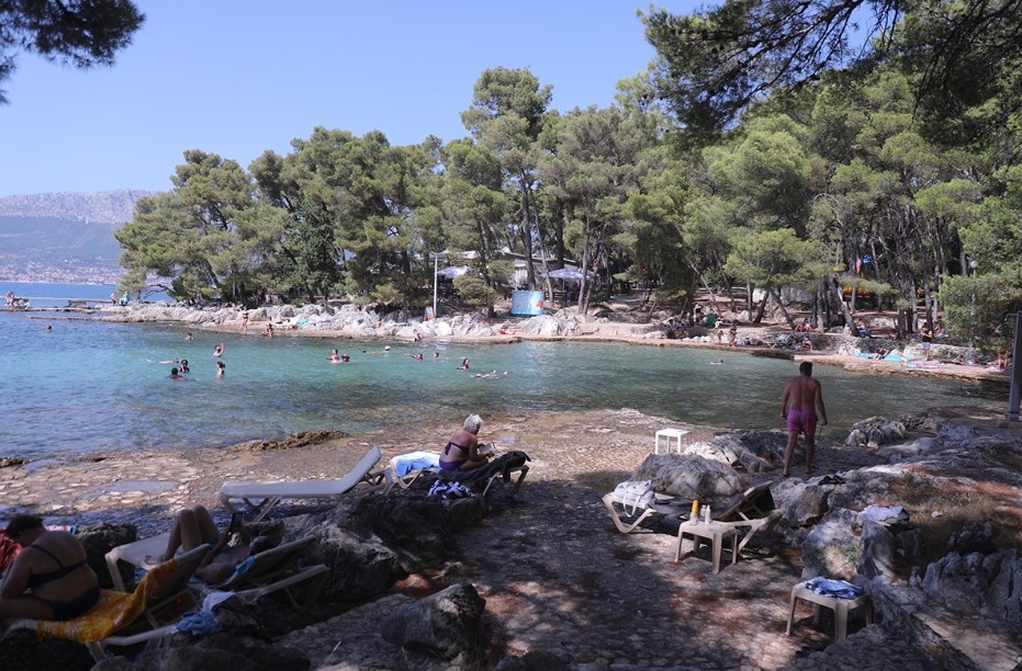 Odvratan smrad na hrvatskoj plaži pred vrhunac sezone