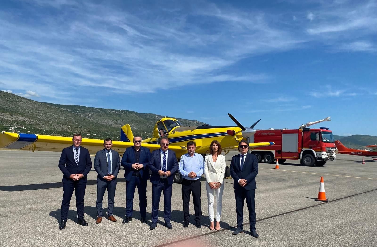 Vlada FBiH osigurala letjelicu za gašenje požara u Hercegovini – Air Tractor stacioniran na Aerodromu Mostar