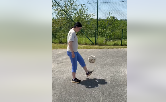 Jelena Trivić PIMPLA LOPTU kao Ronaldinjo, snimak pokrenuo reakcije