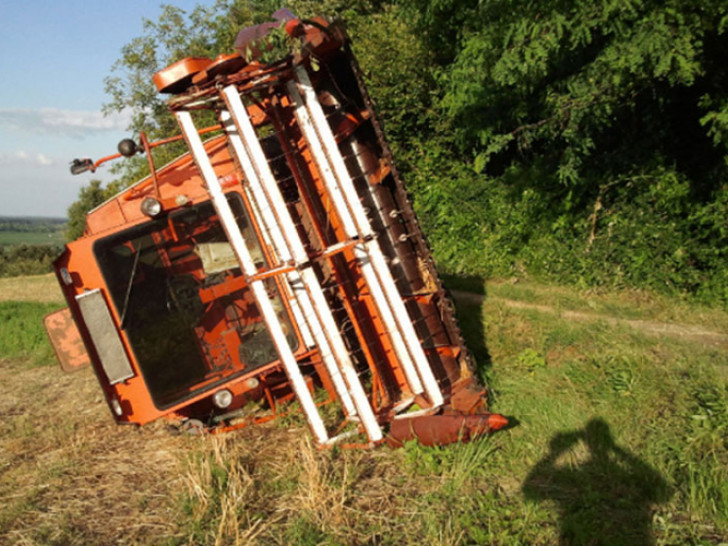 Tragedija kod Prijedora: Poginuo vozač kombajna