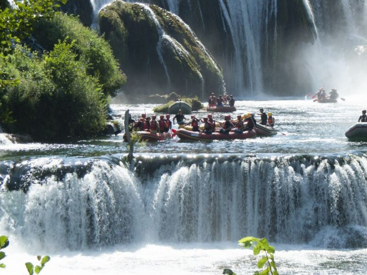 U subotu “Una regata – lađom niz Unu”, očekuje se oko 800 učesnika