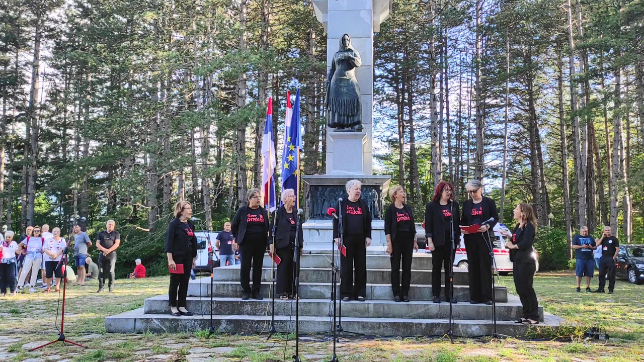 SRB: Ovdje se desio ustanak protiv fašizma!