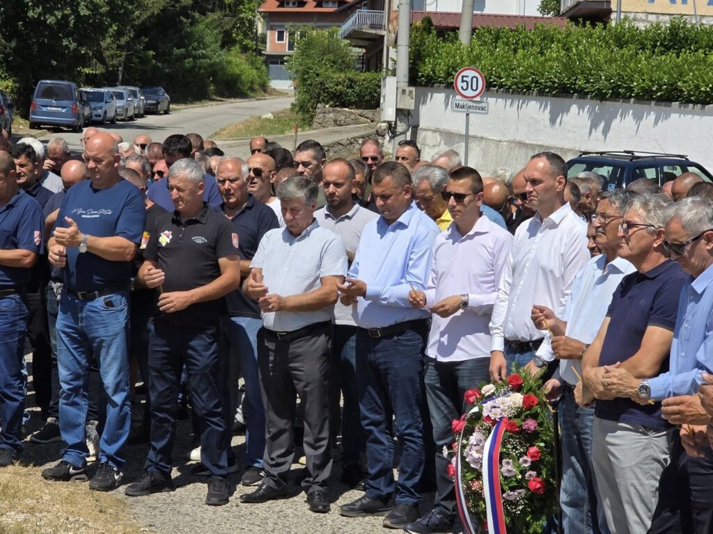 Goganović i Jošić prisustvuju obilježavanju 33. godišnjice Petrovdanske bitke i odbrane grada
