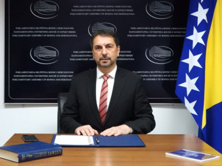 Marinko Čavara tuži instituciju kojom rukovodi, duguju mu 17 plata!