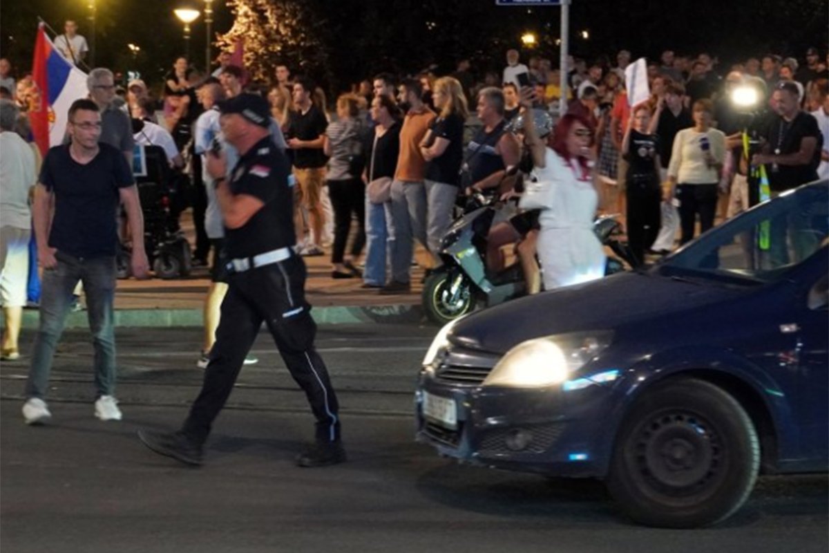 Incidenti ispred prostorija SNS-a u centru Beograda