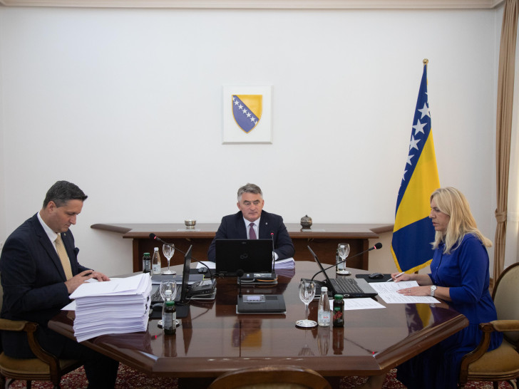 Budžet neće dalje iz parlamenta?!