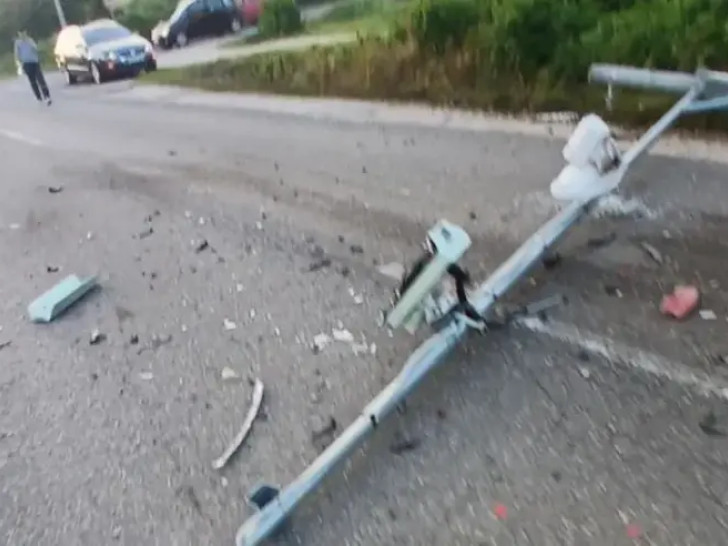 U nesreći kod Stanara povrijeđen suvozač