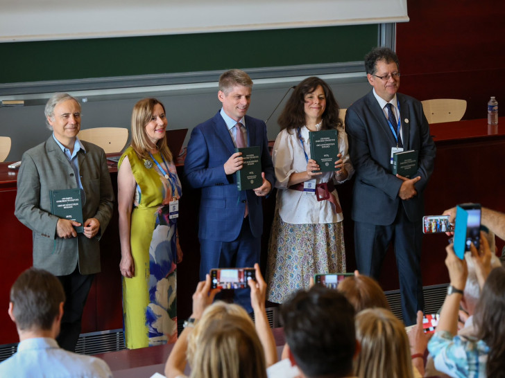 Gujon u Parizu ugostio uticajne Francuze koji promovišu Srbij