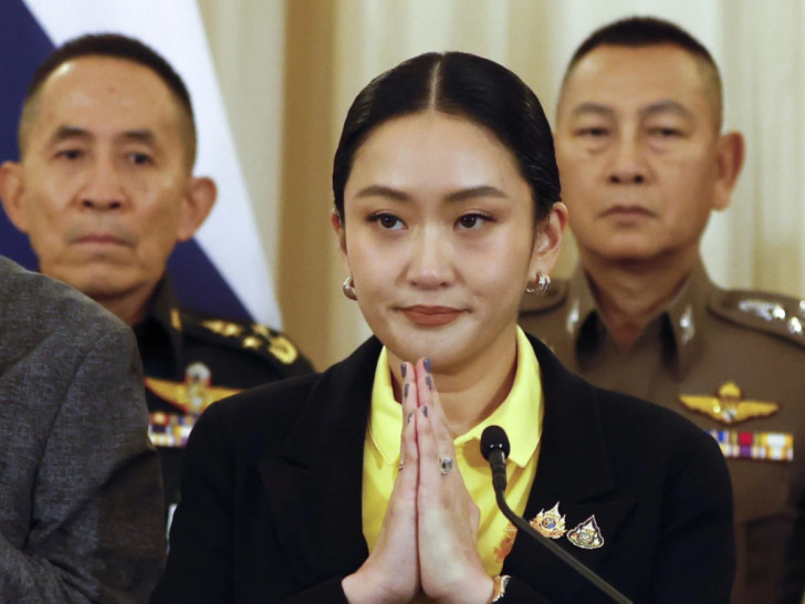 Telefonski poziv srušio vladu Tajlanda