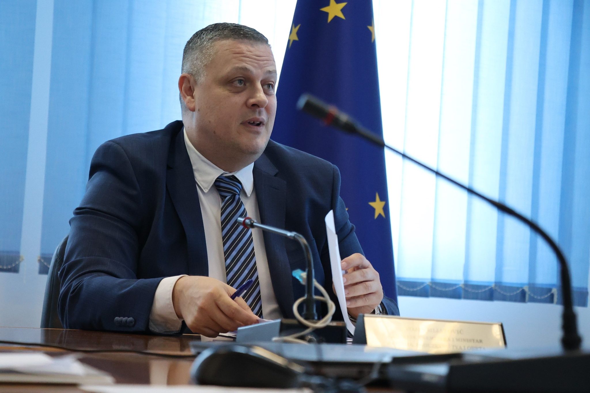 Mijatović o haosu u SNSD-u! Krenula je opšta otimačina ko će biti novi Dodik. Oštre se noževi