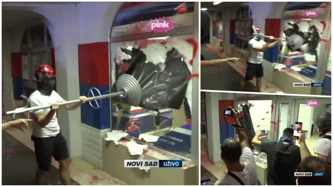 Novi Sad: Učesnici protesta demolirali prostorije SNS