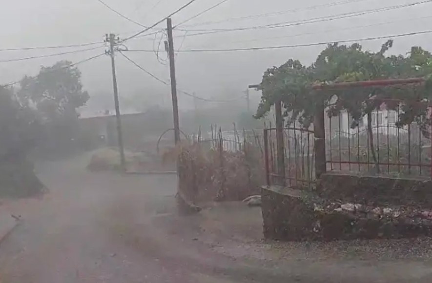 Snažno nevrijeme pogodilo jug RS: “Sve se desilo za 10 minuta” (VIDEO)