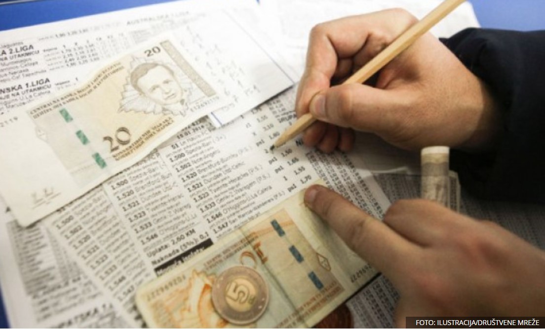 Izgubio u kladionici 30 KM, pa metalnom palicom razbio tri televizora