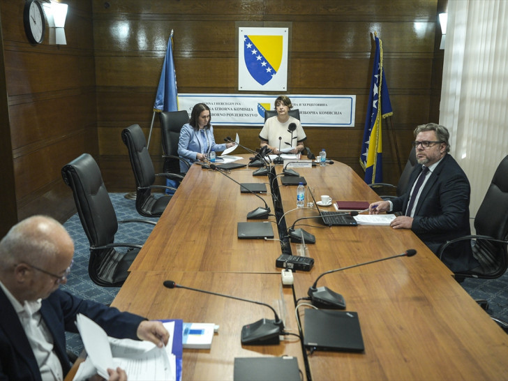 CIK riješio pitanje para, slijede rokovi oko izbora