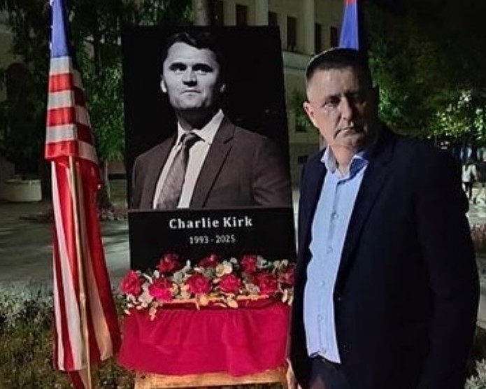 Stanivuković: „Trampe, primi ih, primijeti ih, skini im sankcije, samo da prestanu da nas brukaјu!“