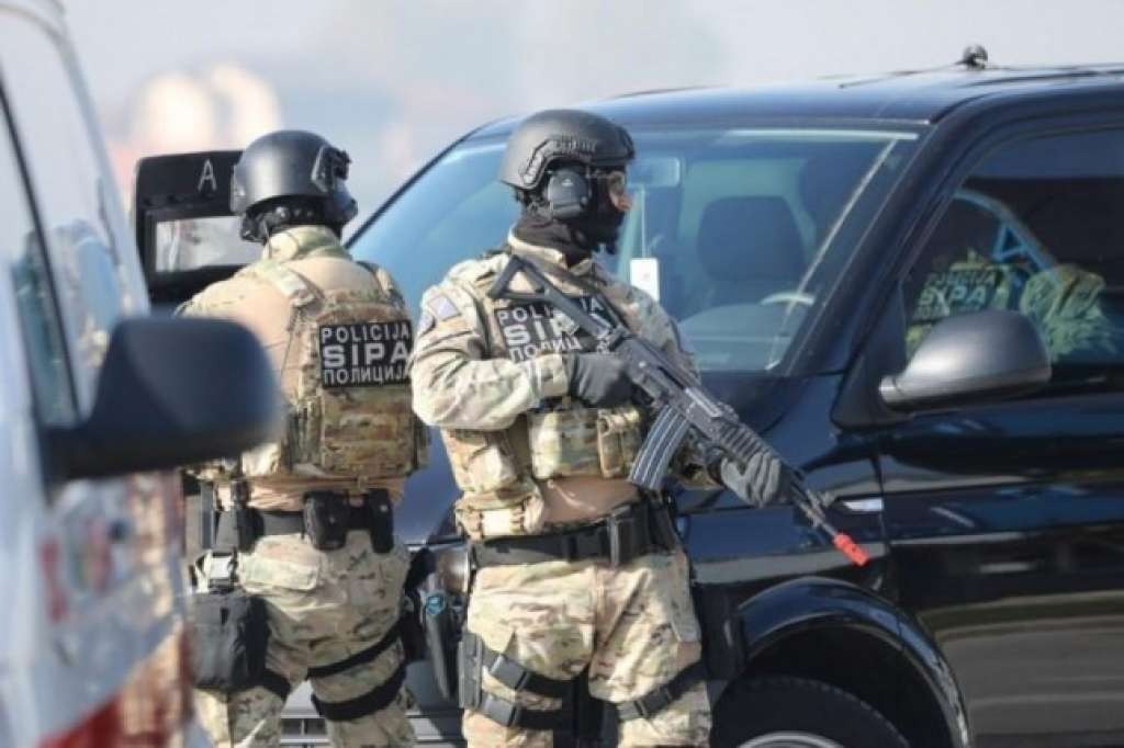 Otkrivamo detalje iz Sky optužnice: Policajac iz SIPA-e za 2.000 KM bušio istrage i otkrivao akcije kriminalcima. ‘Morate skinuti OSA-u s leđa’