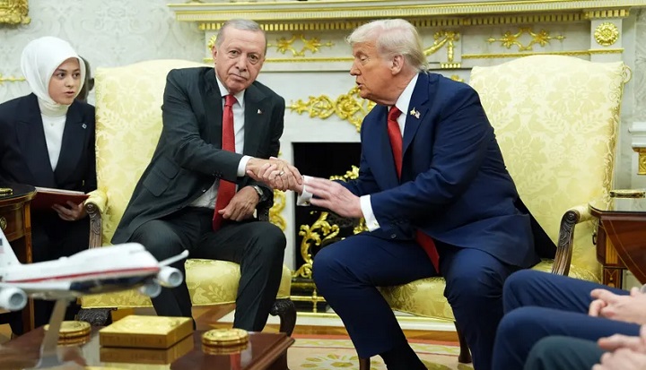 Tramp dočekao Erdogana u Bijeloj kući: On je strog čovjek