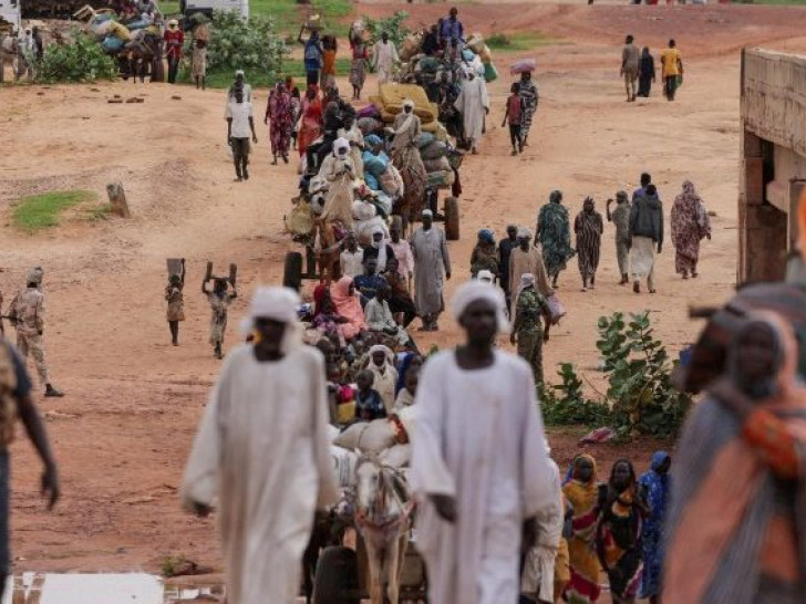 Papa je pozvao katolike da pomažu imigrantima