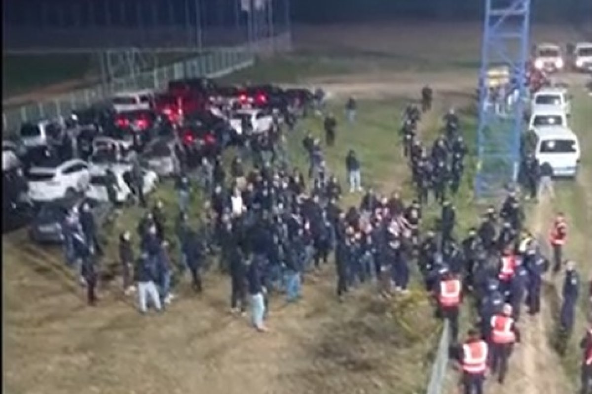 Sukob policije i navijača Sarajeva nakon meča u Bijeljini