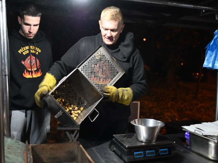 Tri decenije tradicije: Porodica Tančica kestenjem grije ruke i srca