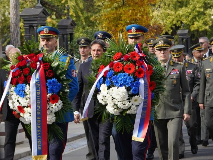Uz počasnu paljbu: Sahranjen general Nebojša Pavković