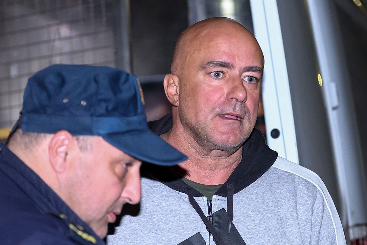 “Šou” Hrvata koji je ranio muškarca iz BiH: Pred policijom zapjevao hit Šekija Turkovića