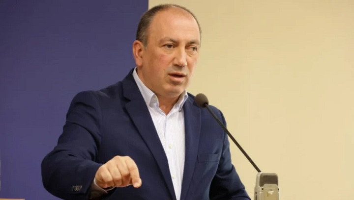 Crnadak: “Luđački se kralo”