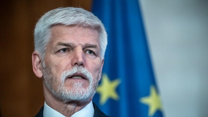 Nema biznis klase – Petr Pavel kući Ryanairom, o svom trošku