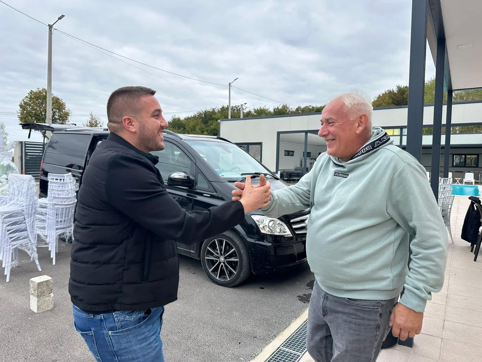 Drinić sa mještanima Kola: Ljudi koji se vraćaju i ulažu u Srpsku zaslužuju svako poštovanje