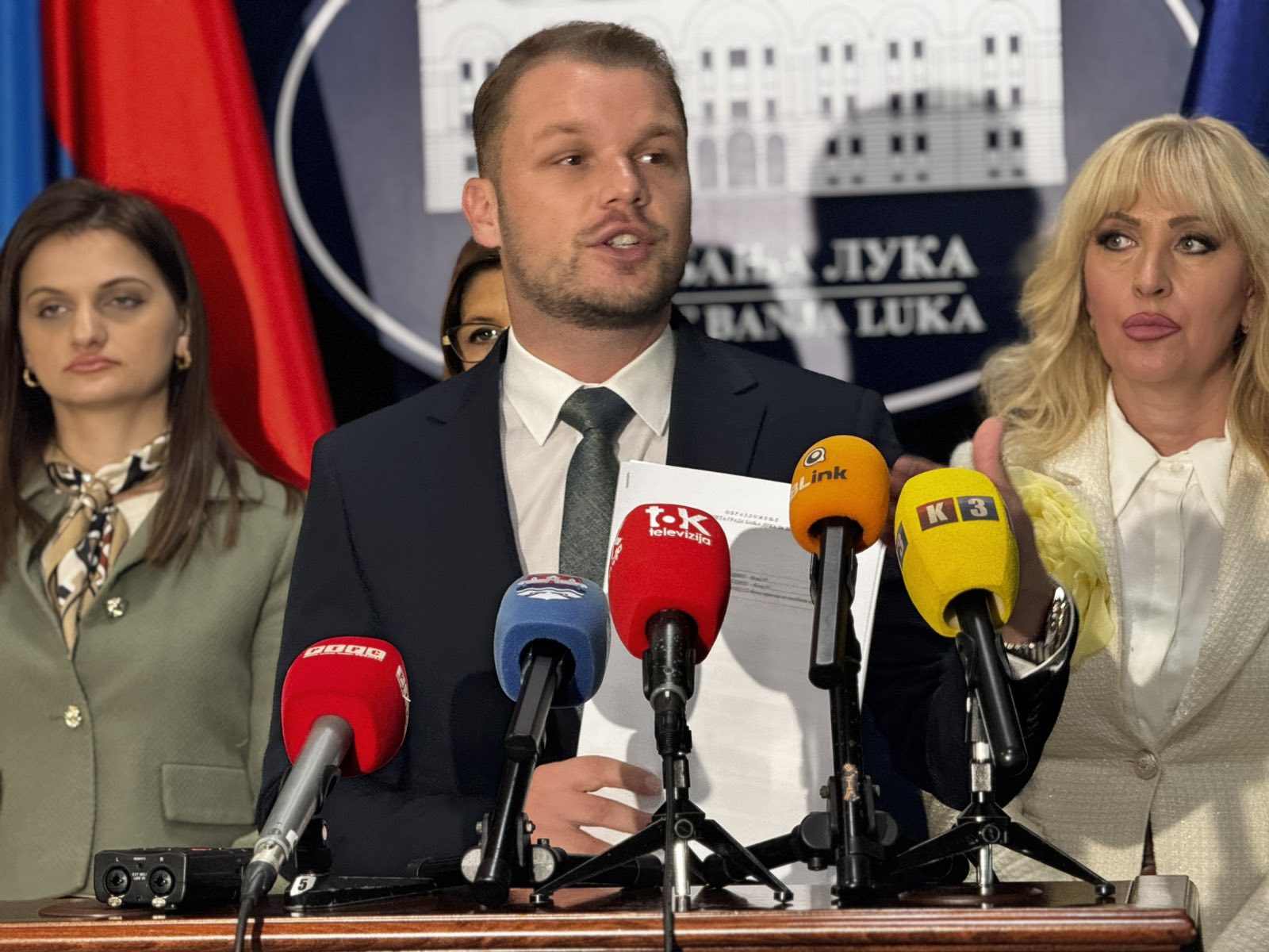 Pozivam rukovodstvo Skupštine da što prije zakaže redovnu sjednicu