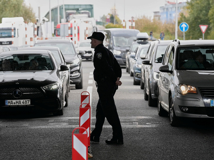 Drama na granici: Putnici čekaju i po 20 sati zbog EES sistema
