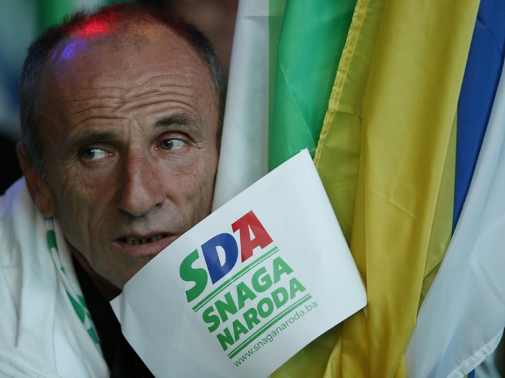 SDA na izmišljenoj priči o ugroženosti Bošnjaka pokušava da se vrati na vlast