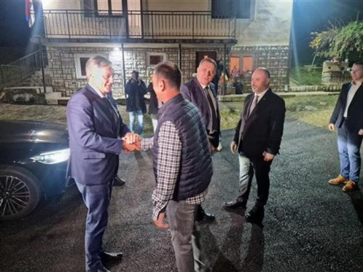 Karan: Srpskom narodu se ne dozvoljava da ima državu