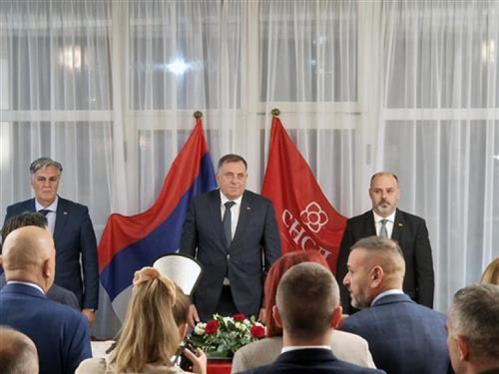 Dodik: Glas za Karana glas protiv Kristijana Šmita