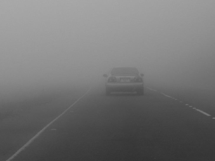 Upozorenje za vozače, magla u kotlinama