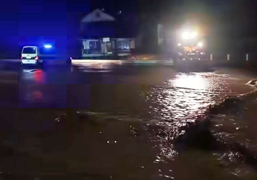 POPLAVA U BUGOJNU Izlila se rijeka, voda došla do kuća