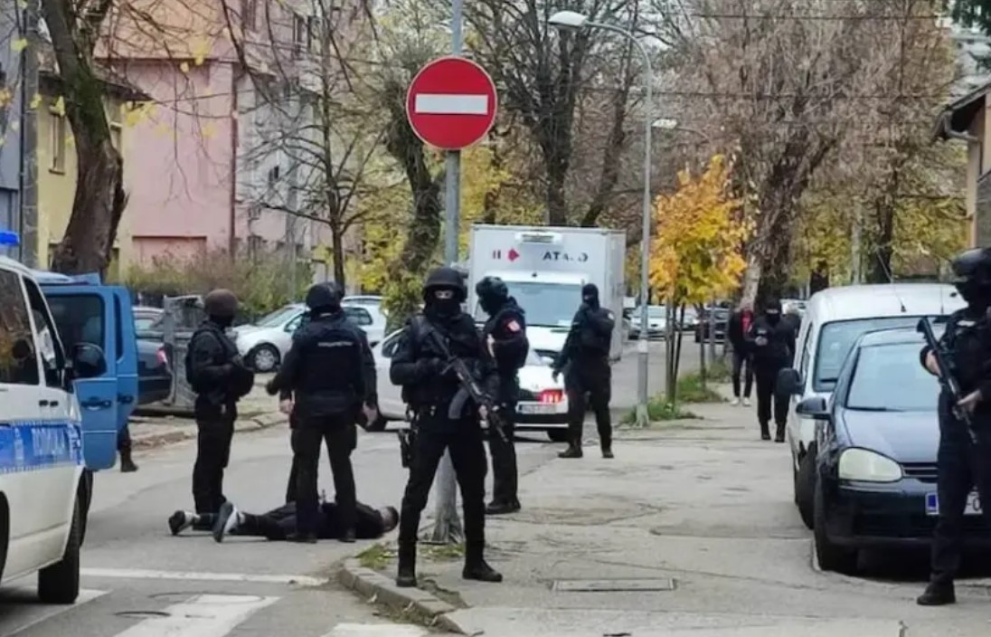 Žandarmerija hapsi u naselju Obilićevo