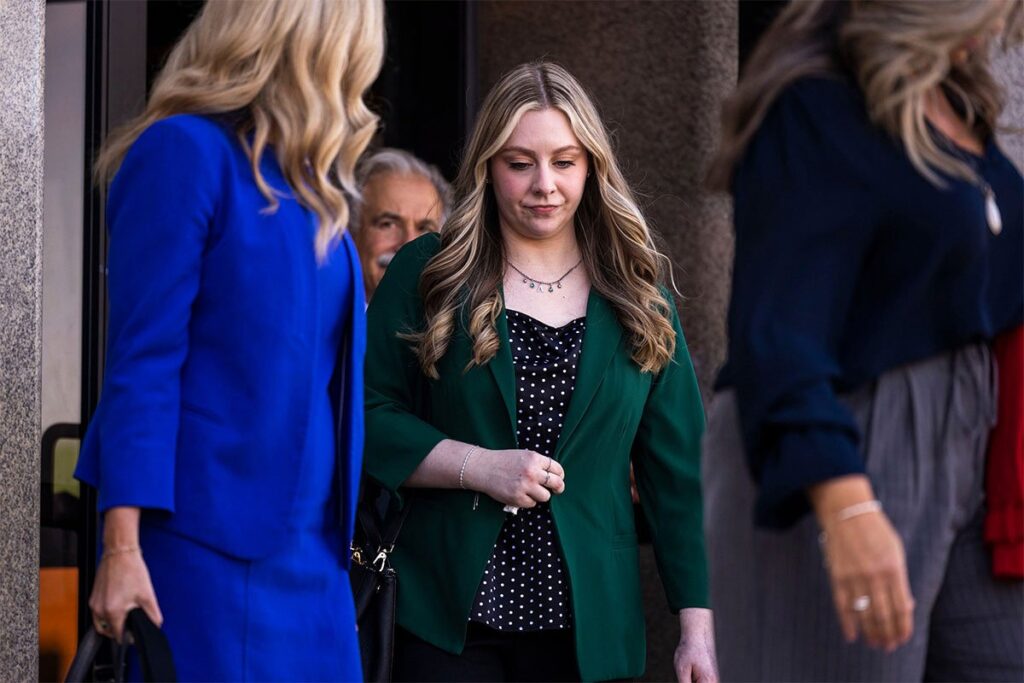 Učiteljica dobila 10 miliona dolara odštete nakon što ju je upucao učenik (6)