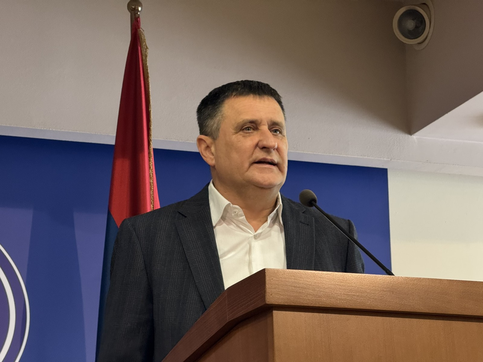 Đajić Stanivukoviću: O prenatalnim testovima zna koliko i ginekolog o vodovodu