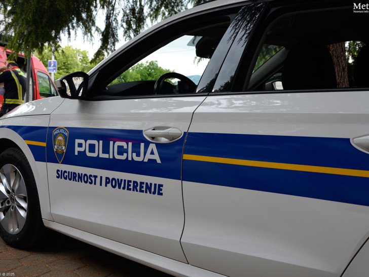 Maloljetnici iz Metkovića tukli nogama i palicama tinejdžere iz BiH