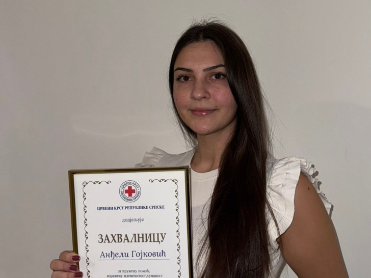 Mlada Rogatičanka Anđela Gojković ispit humanosti položila na putu