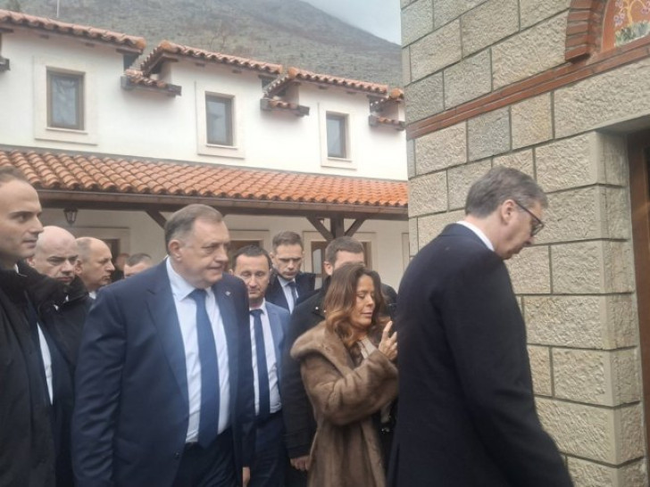 Dodik dočekao Vučića u rodnom mjestu Svetog Vasilija Ostroškog