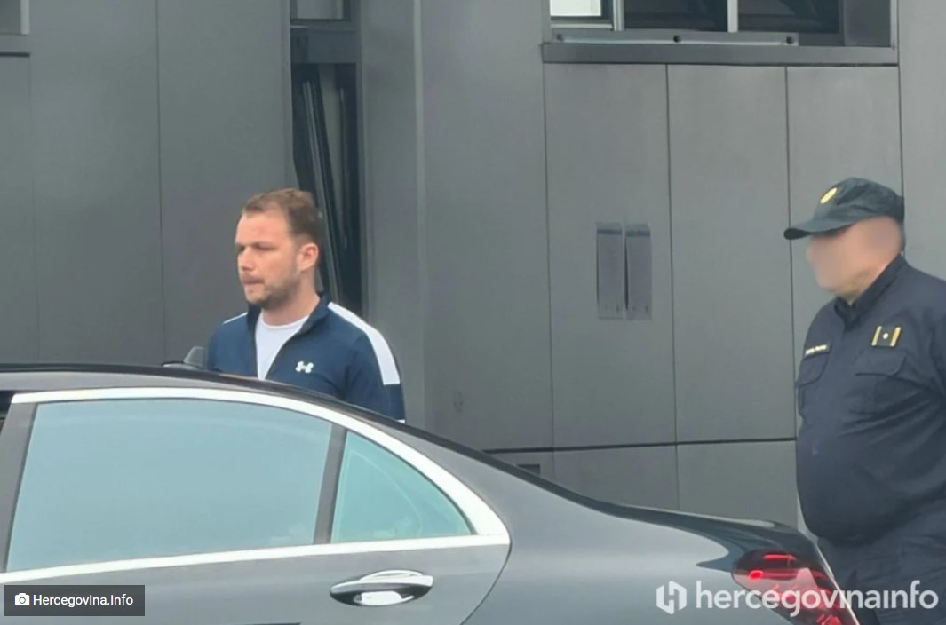 Draško Stanivuković temeljito pretresen na ulasku u Hrvatsku