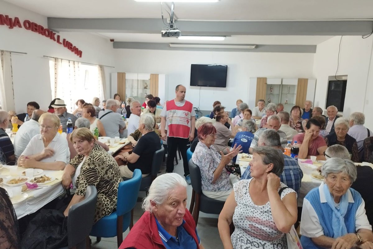 Udruženje Mozaik prijateljstva pokrenulo humanitarni broj: Pozovite 1401 i podržite rad javne kuhinje (VIDEO)