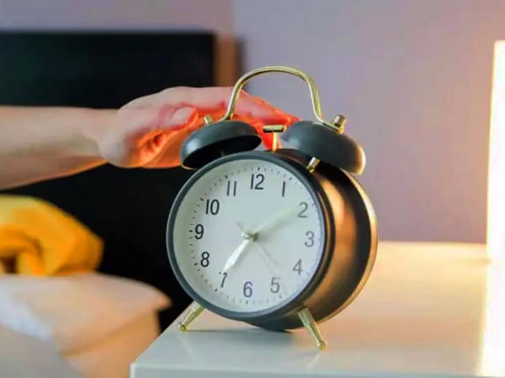 Ove godine sat se pomjera ranije: Kada tačno počinje ljetno računanje vremena
